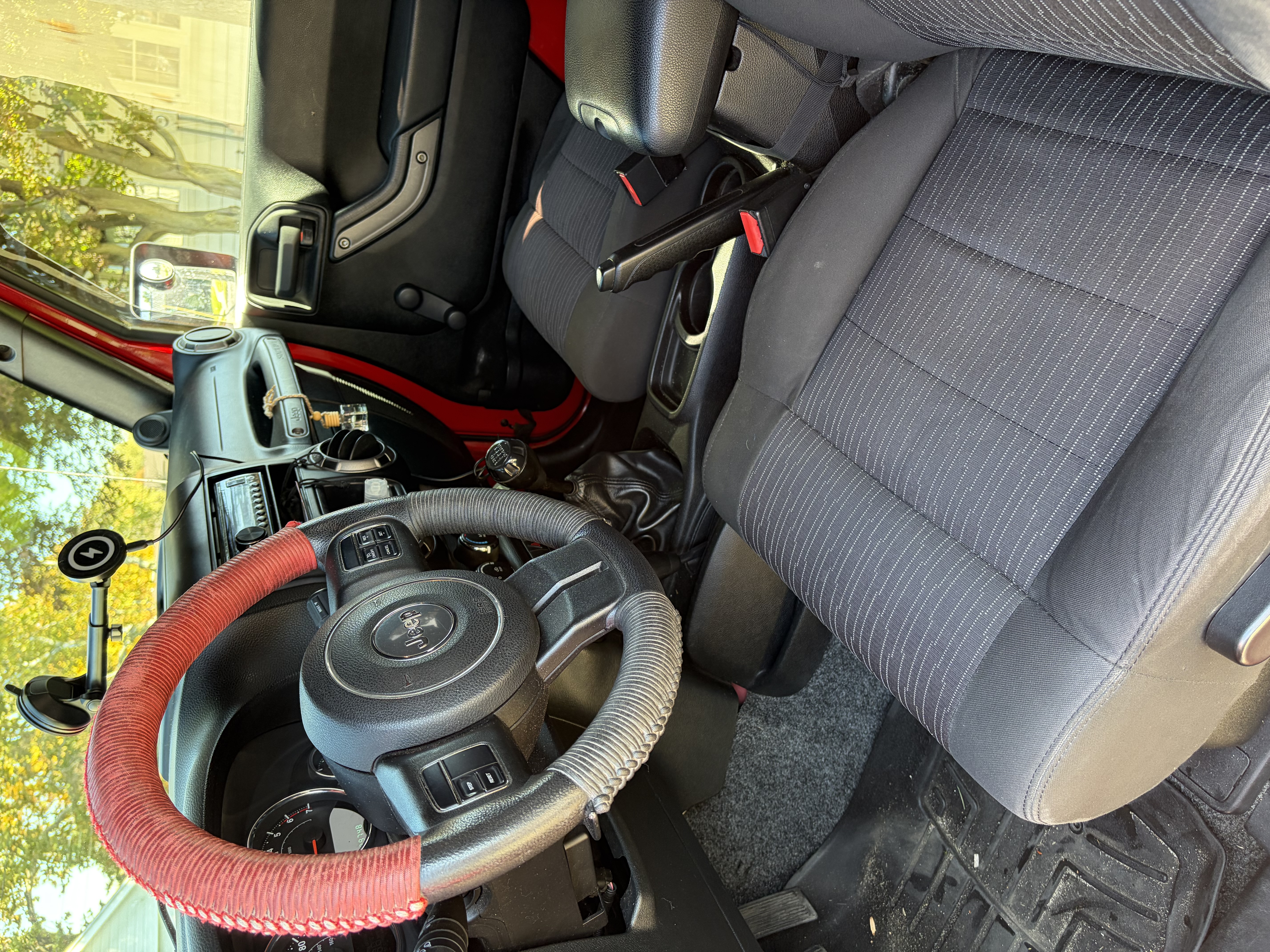 Used 2011 Jeep Wrangler Sport AWD/4WD image 5