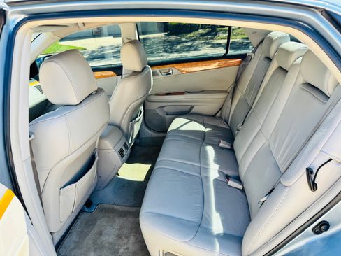 Used 2007 Toyota Avalon XLS image 9