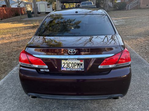 Used 2012 Toyota Avalon image 6