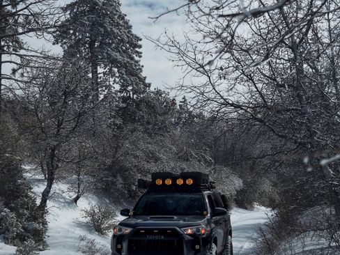 Used 2019 Toyota 4Runner TRD Off-Road AWD/4WD image 8