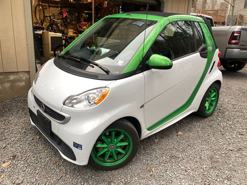 Used 2014 smart fortwo electric drive image 25
