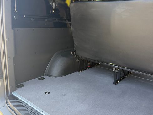 Used 2021 Mercedes-Benz Sprinter 2500 image 20