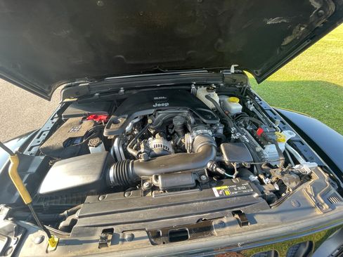 Used 2018 Jeep Wrangler Unlimited Rubicon AWD/4WD image 21