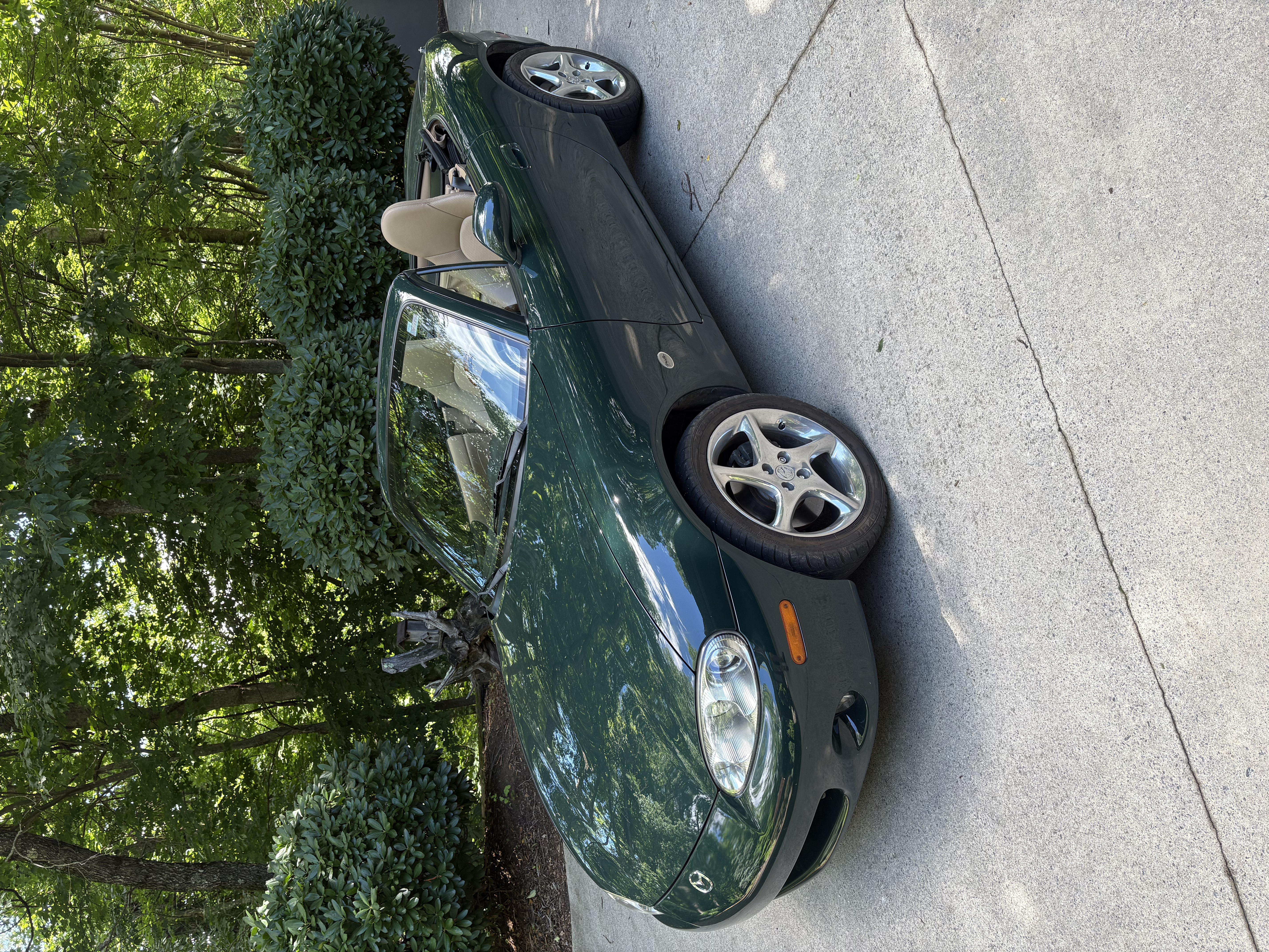 Used 2001 MAZDA MX-5 Miata RWD image 4
