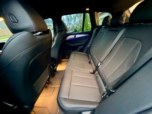 Used 2023 BMW X3 xDrive30i w/ M Sport Package image 10