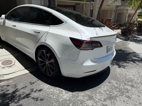Used 2020 Tesla Model 3 Performance AWD/4WD image 13