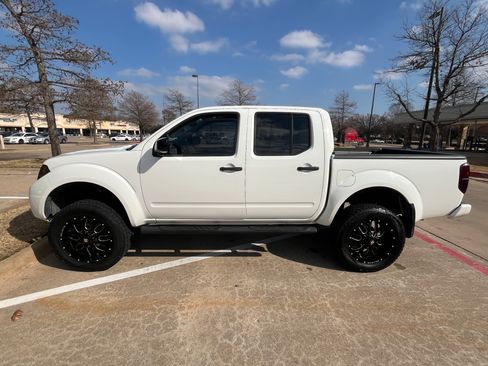 Used 2019 Nissan Frontier SV w/ Value Truck Package image 1