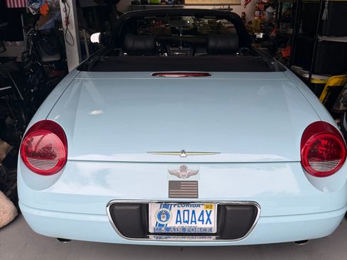 Used 2003 Ford Thunderbird image 5