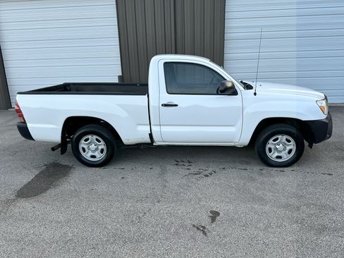 Used 2014 Toyota Tacoma Pickup 2D 6 ft image 9