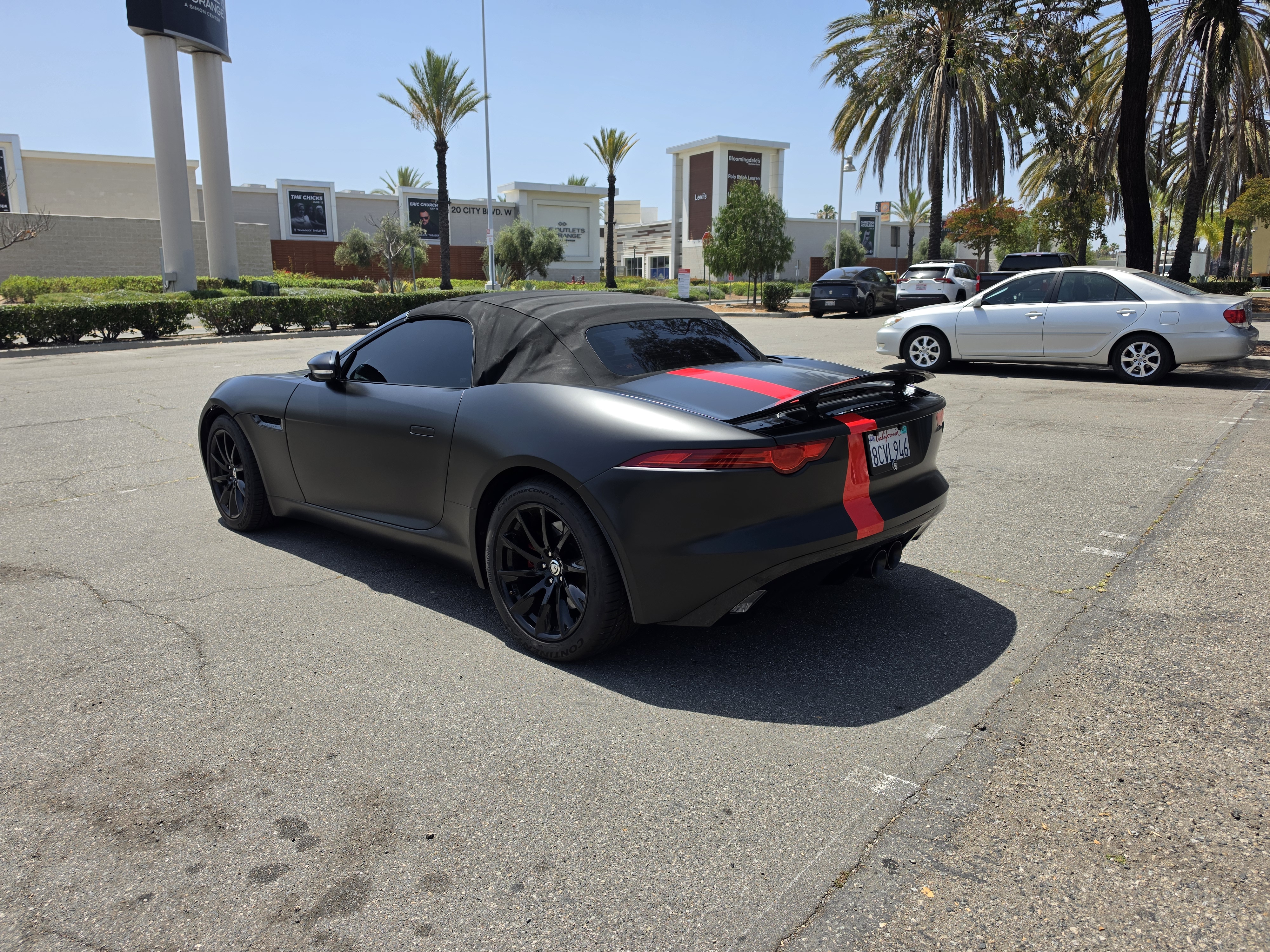 Used 2014 Jaguar F-TYPE Convertible RWD image 10