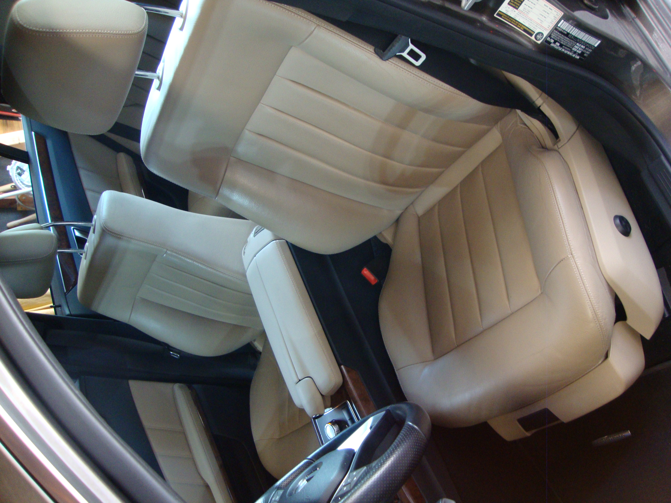 Used 2013 Mercedes-Benz E 350 BlueTEC Sedan image 9