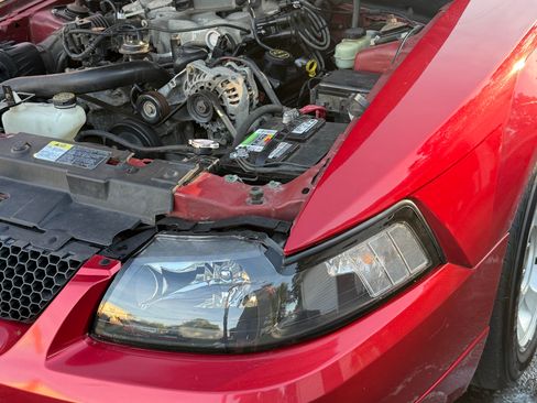 Used 2002 Ford Mustang Premium RWD image 19