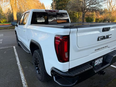 Used 2023 GMC Sierra 1500 AT4X AWD/4WD image 8