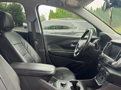 Used 2020 GMC Terrain SLT w/ Preferred Package AWD/4WD image 2
