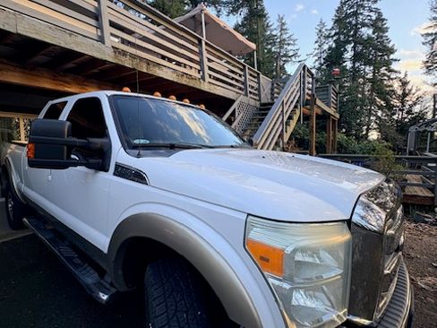 Used 2013 Ford F250 Lariat image 8