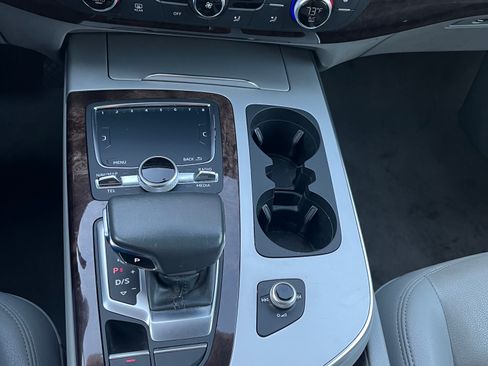 Used 2019 Audi Q7 2.0T Premium Plus w/ Premium Plus Package image 11