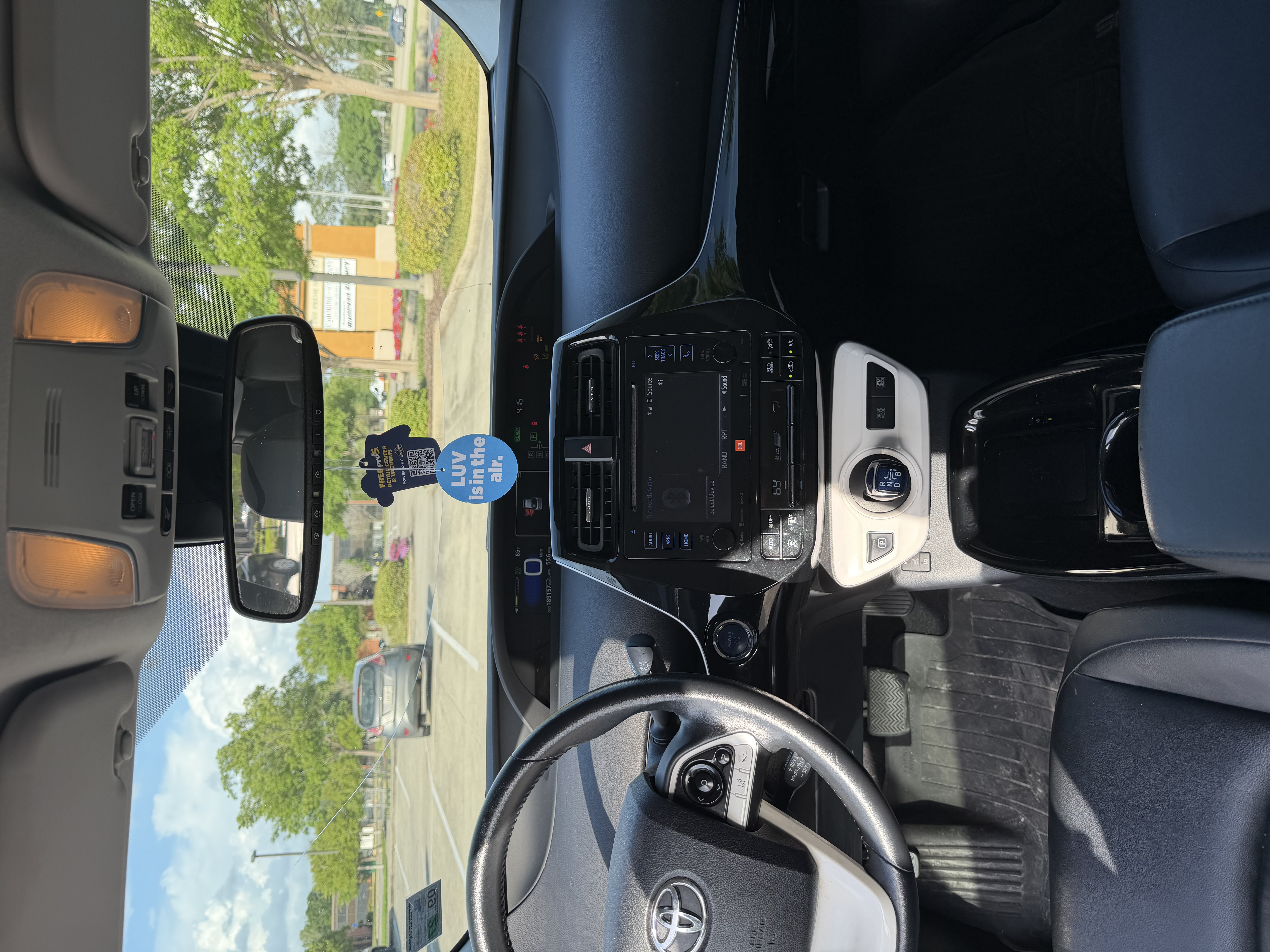 Used 2017 Toyota Prius Four w/ Advanced Technology Package FWD image 13