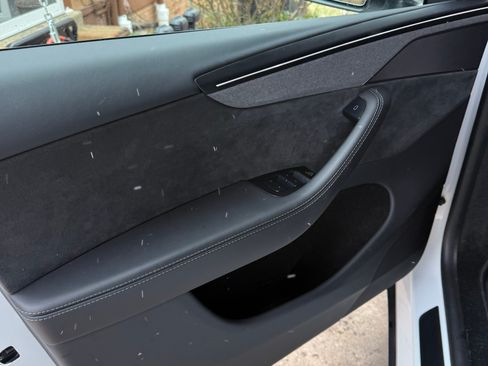 Used 2026 Tesla Model Y Long Range image 14