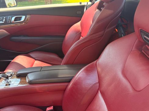 Used 2013 Mercedes-Benz SL 550 image 11