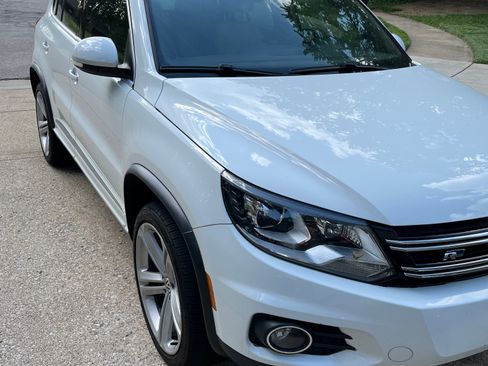 Used 2016 Volkswagen Tiguan R-Line AWD/4WD image 16