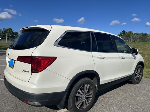 Used 2016 Honda Pilot EX image 9