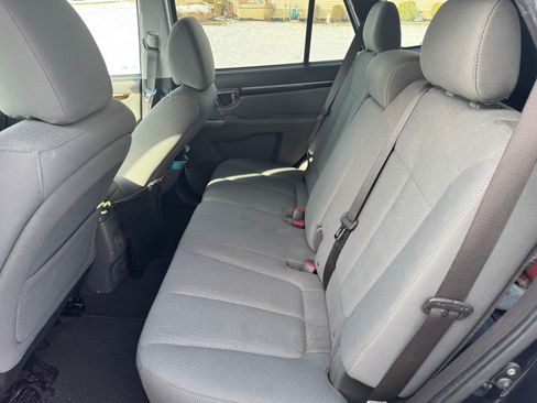 Used 2011 Hyundai Santa Fe GLS image 12