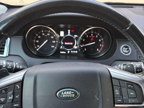 Used 2017 Land Rover Discovery Sport HSE AWD/4WD image 13