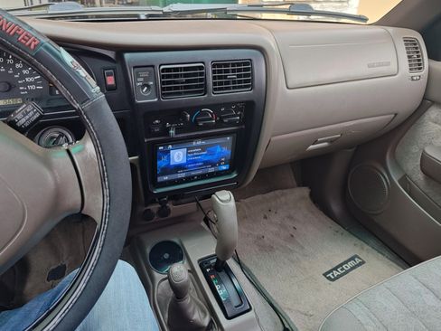 Used 2000 Toyota Tacoma 4x4 Xtracab V6 image 5