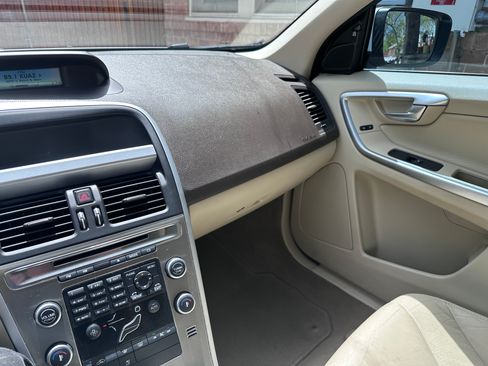 Used 2011 Volvo XC60 3.2 image 19