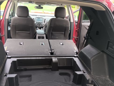 Used 2018 Chevrolet Equinox LT FWD image 6