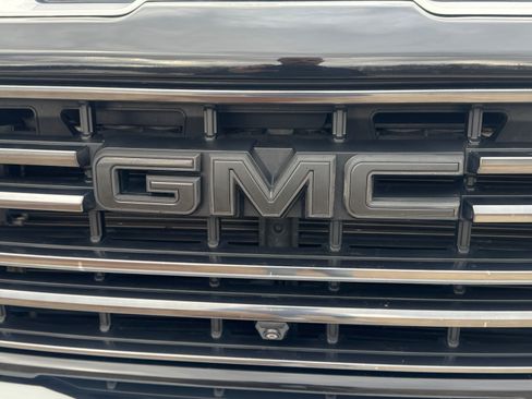 Used 2022 GMC Sierra 3500 AT4 w/ AT4 Preferred Package image 25