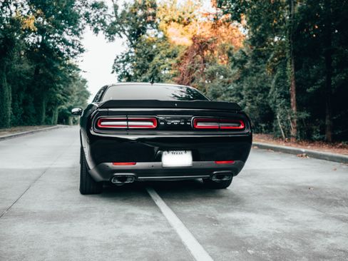 Used 2017 Dodge Challenger R/T Scat Pack image 22