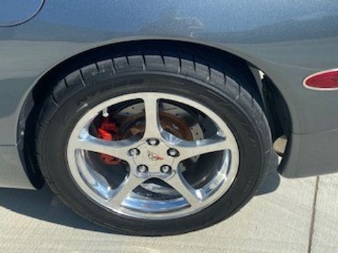 Used 2003 Chevrolet Corvette Convertible w/ Preferred Equipment Group1 image 14