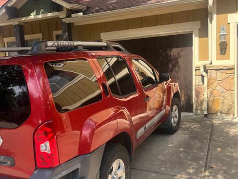 Used 2012 Nissan Xterra S image 5