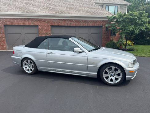 Used 2003 BMW 325Ci Convertible RWD image 4