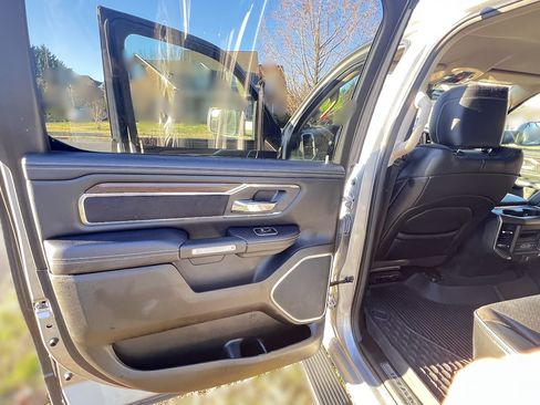 Used 2021 RAM 1500 Laramie image 18