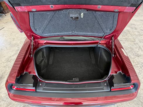 Used 2019 Dodge Challenger R/T Scat Pack w/ Driver Convenience Group image 11