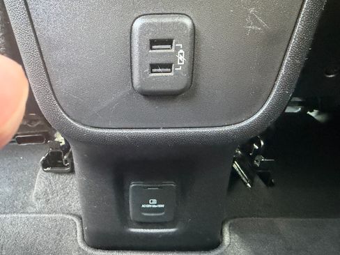 Used 2018 GMC Terrain SLT FWD image 17