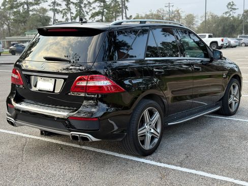 Used 2014 Mercedes-Benz ML 63 AMG 4MATIC image 4