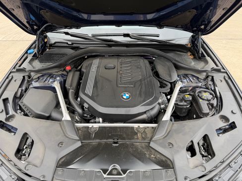 Used 2022 BMW 540i xDrive w/ Executive Package image 21