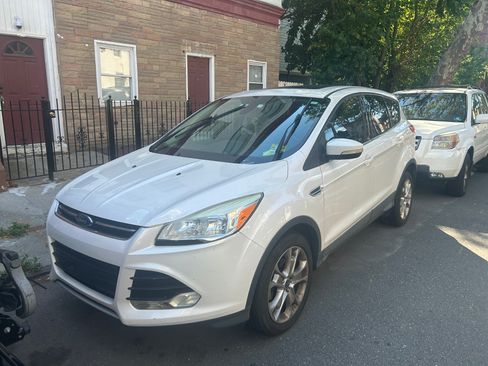 Used 2013 Ford Escape SEL FWD image 1