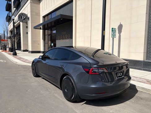 Used 2022 Tesla Model 3 Long Range image 4