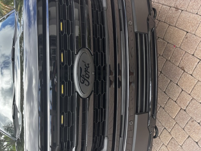 Used 2025 Ford F150 Lariat w/ Equipment Group 501A Mid AWD/4WD image 5