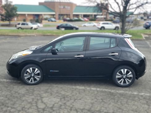Used 2015 Nissan Leaf SL image 4