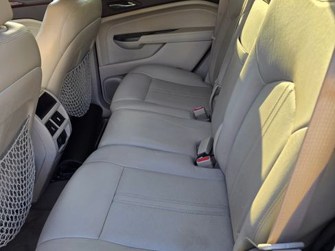 Used 2012 Cadillac SRX Luxury image 5