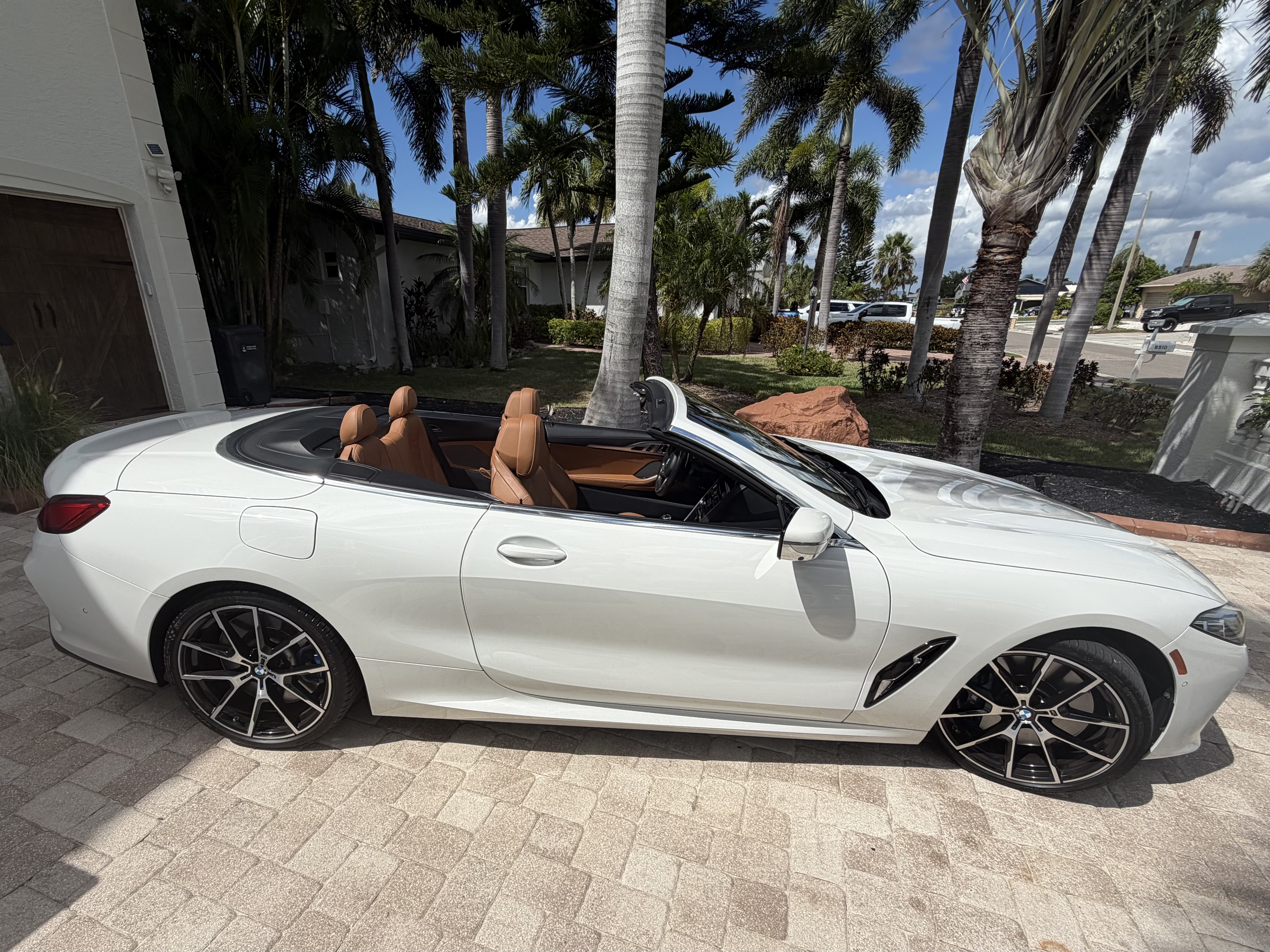 Used 2019 BMW M850i xDrive Convertible AWD/4WD image 4