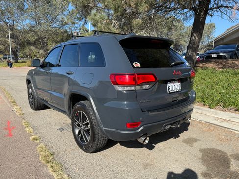 Used 2017 Jeep Grand Cherokee Trailhawk image 6