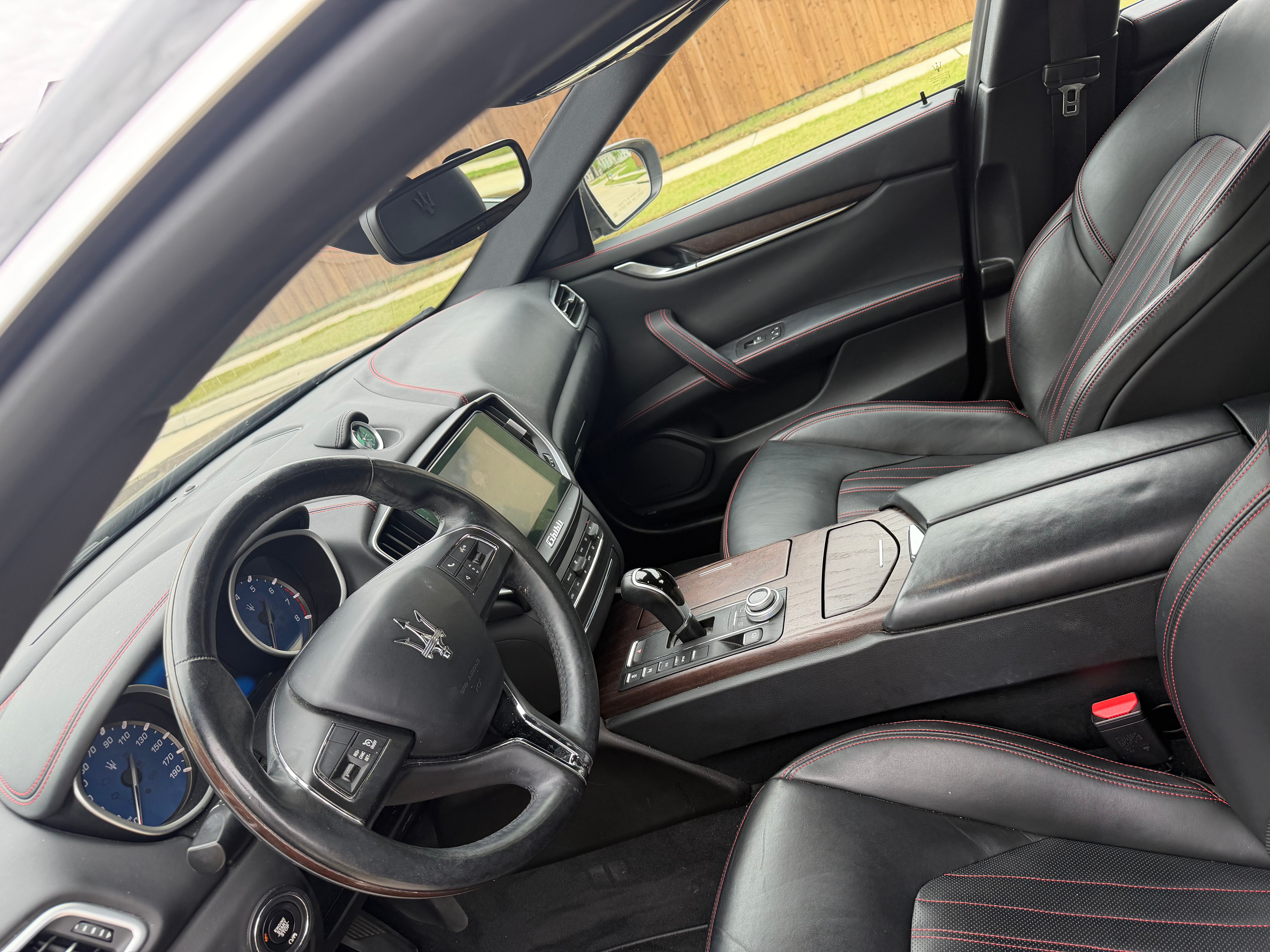 Used 2017 Maserati Ghibli w/ Luxury Package RWD image 5