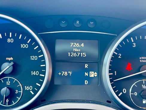 Used 2008 Mercedes-Benz GL 450 4MATIC image 17