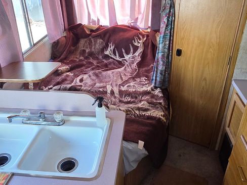 Used 1993 Ford E-350 and Econoline 350 image 8